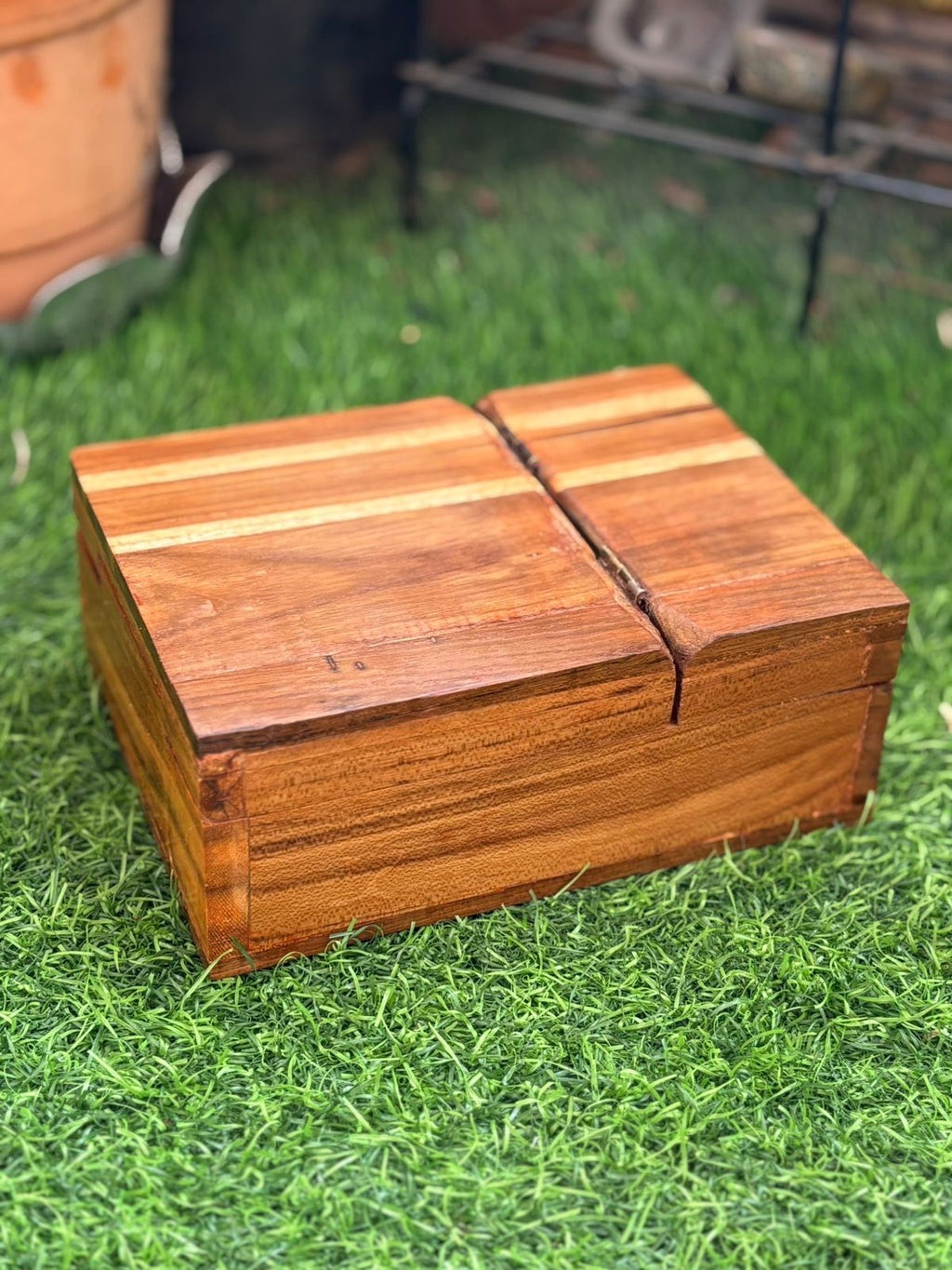 Integrated Make Up Box (फणी -करंडा पेटी ) 8X6