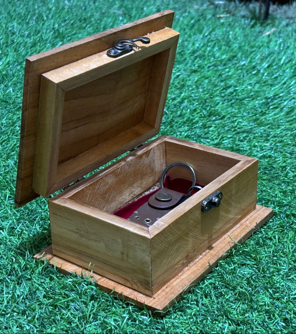 Small_Sandook(With Design)